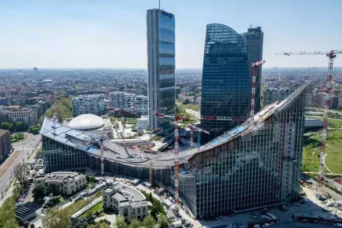 CityWave: Il Nuovo Emblema di CityLife a Milano