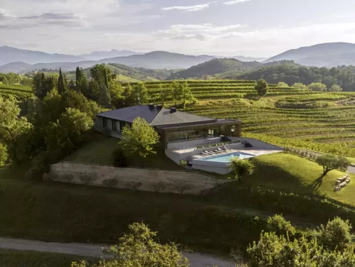 Innovazione e Tradizione: Riqualificazione della Tenuta Galliussi con Soluzioni all'Avanguardia