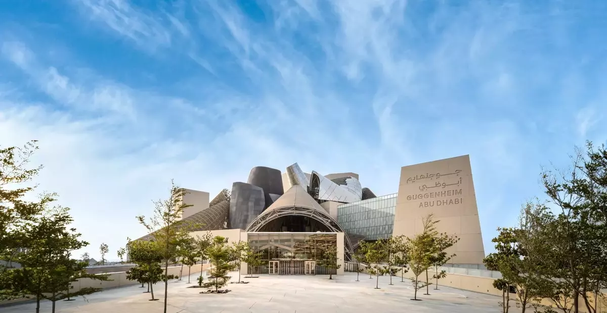 Il Guggenheim di Abu Dhabi: Un'Icona Architettonica di Frank Gehry Prende Vita