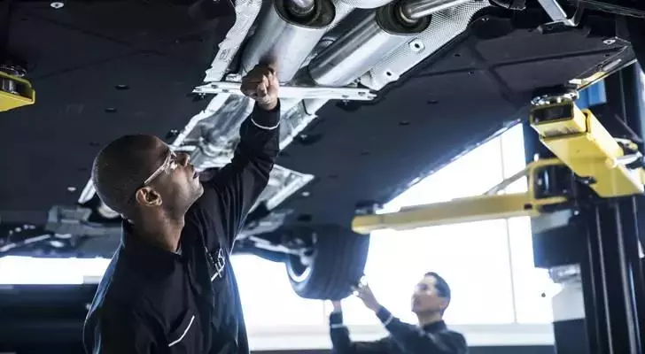 Penske Diesel Mechanic Apprenticeship Program:Skilled Employment with Training