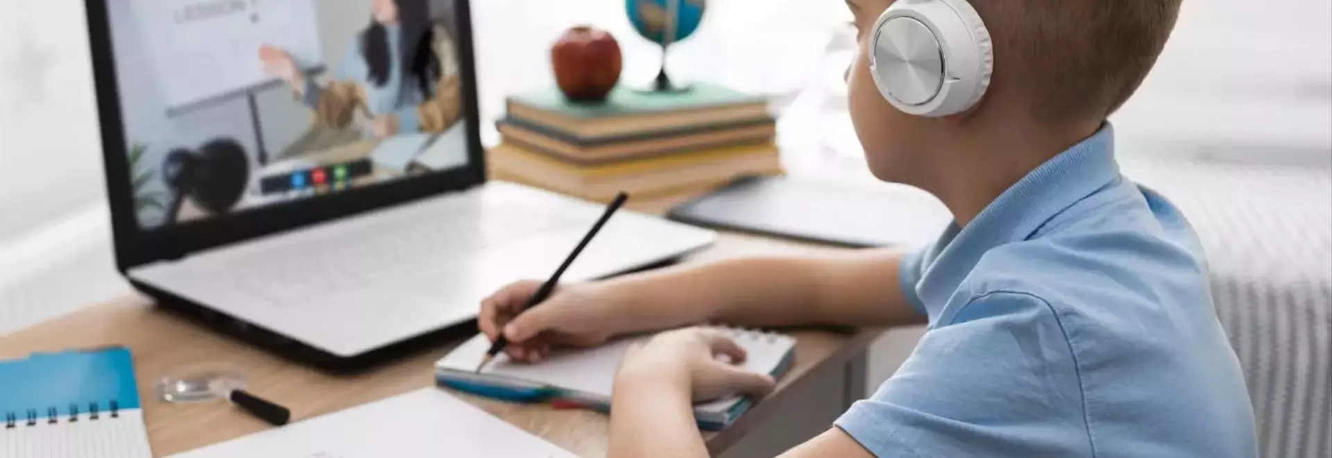 Unlock the Power of Language: Discover the Benefits of Online English Courses