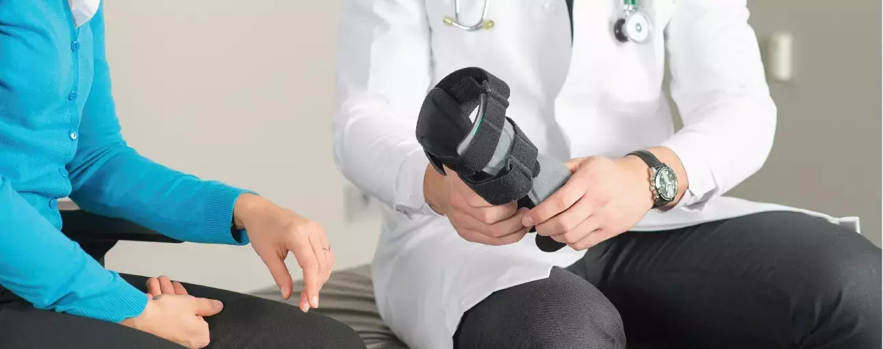 A Comprehensive Guide to EMT Programs and Emergency Medical Technician Education​​