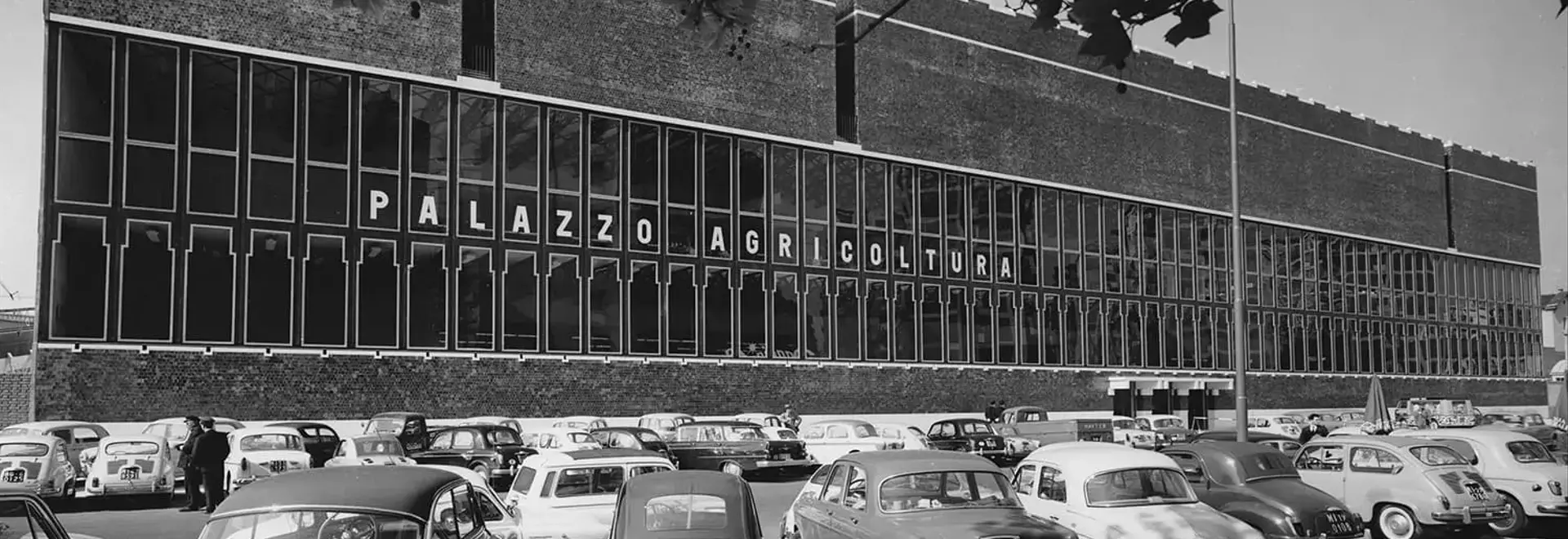 Demolizione del Padiglione dell'Agricoltura di Ignazio Gardella a Milano: Un'icona modernista cede il passo al futuro centro Rai