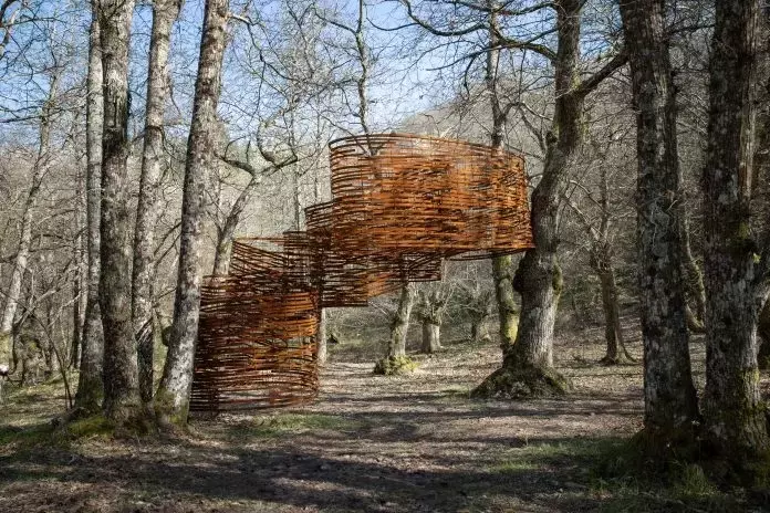 OCA Oasy Arte Contemporanea e Architettura: Un Viaggio Sensoriale tra Natura e Creazione