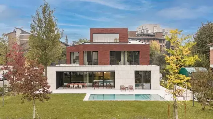 Architettura Residenziale Innovativa: Un Esempio di Design Sostenibile nella Periferia Modenese