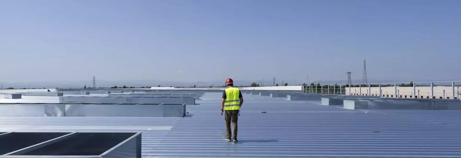 Rockwool: Soluzioni in Lana di Roccia per l'Efficientamento del Polo Logistico di Piacenza