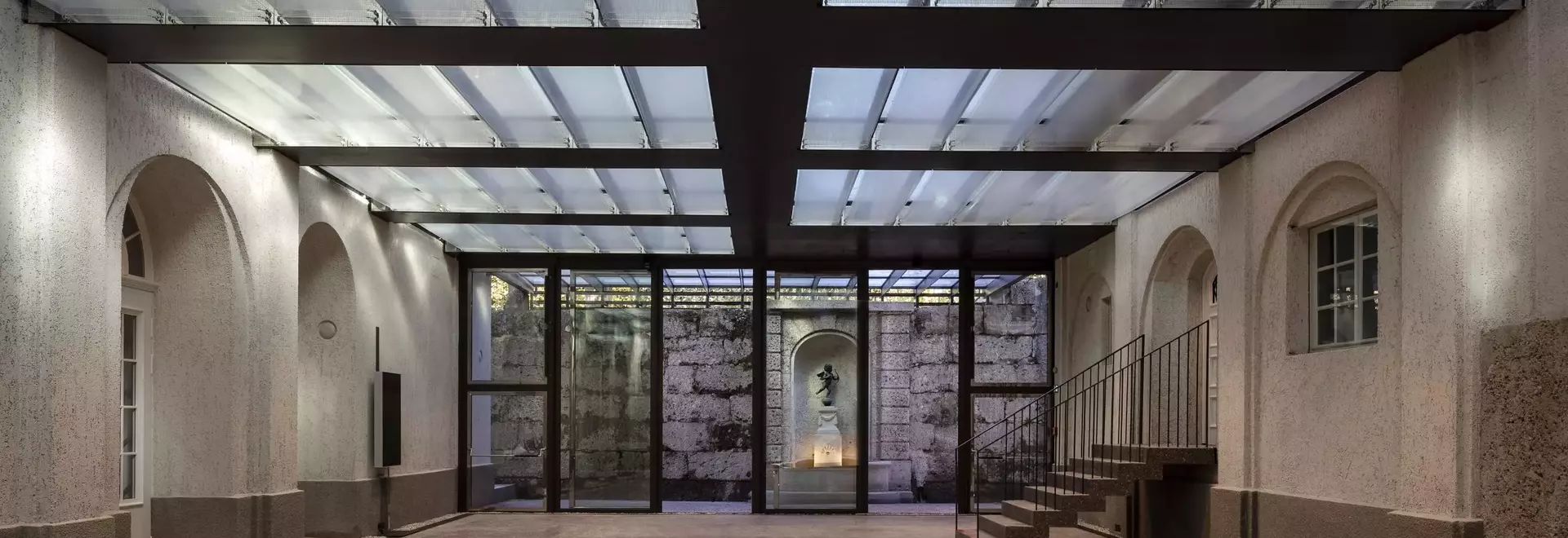 Il Nuovo Foyer del Mozarteum: Armonia tra Storico e Moderno a Salisburgo