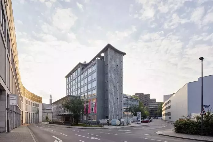 Riqualificazione del Prizeotel Dortmund: Un Connubio tra Storia e Modernità nell'Architettura Tedesca