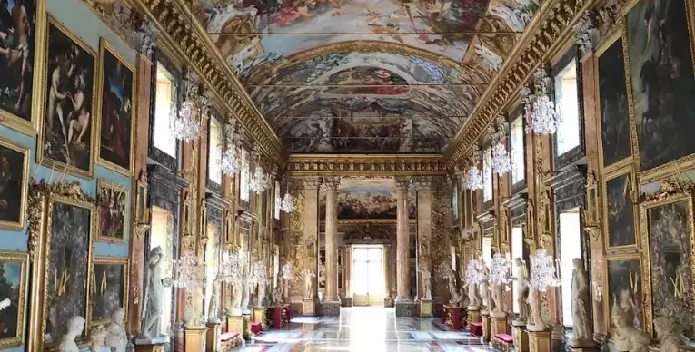 La Basilica dei Santi Cosma e Damiano: Un Gioiello Nascosto nella Roma Antica