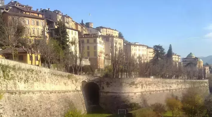 Palmanova: La Città Fortezza che Sfida il Tempo