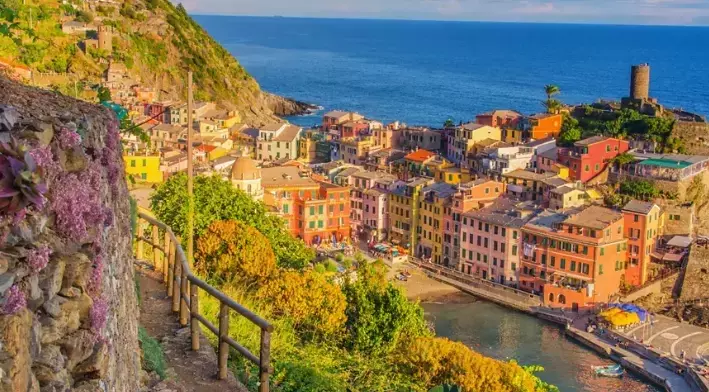 Il Duomo di Monreale: Un Capolavoro di Arte Arabo-Normanna