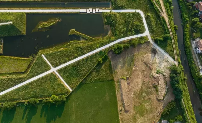 Paesaggi Italiani Contemporanei: Sfide, Innovazioni e Prospettive del Design del Territorio