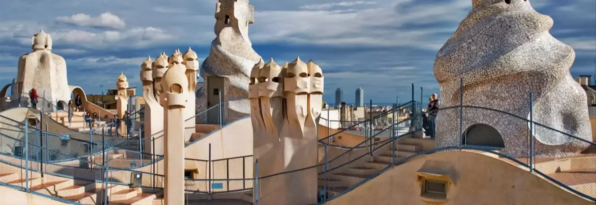 Antoni Gaudí: L'Architetto Visionario che Ridefinì Barcellona