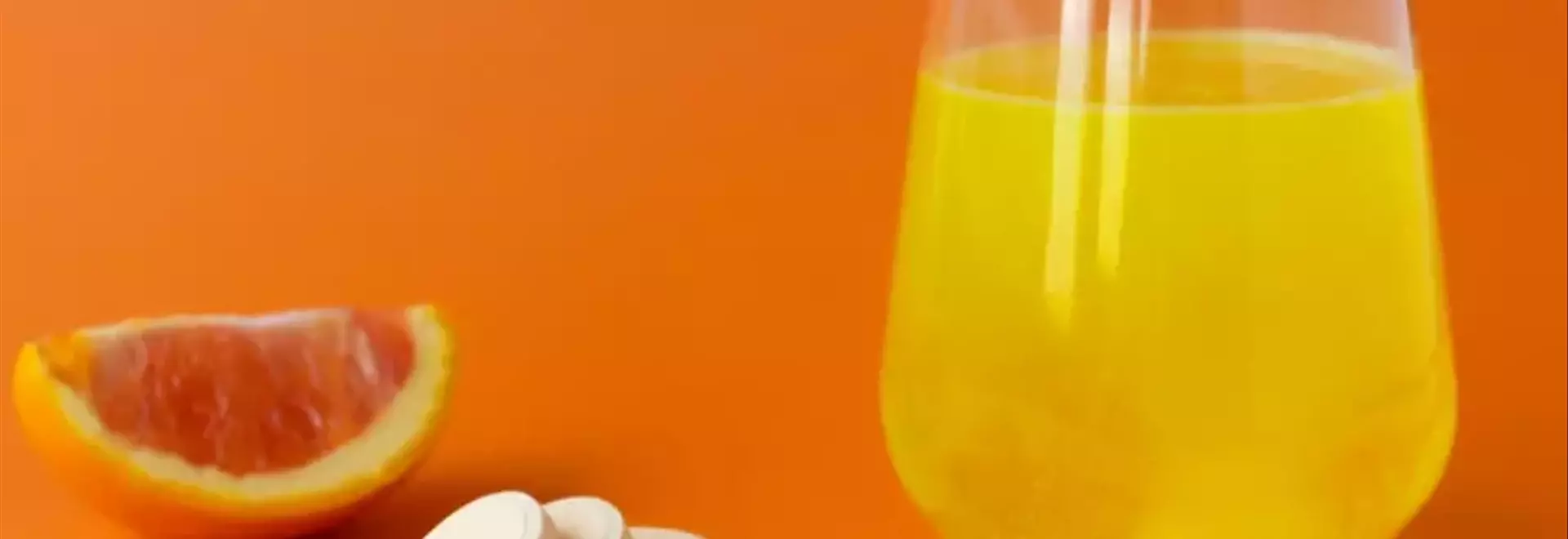 Vitamina C e Raffreddore: Miti e Realtà sulla Prevenzione e la Durata dei Sintomi