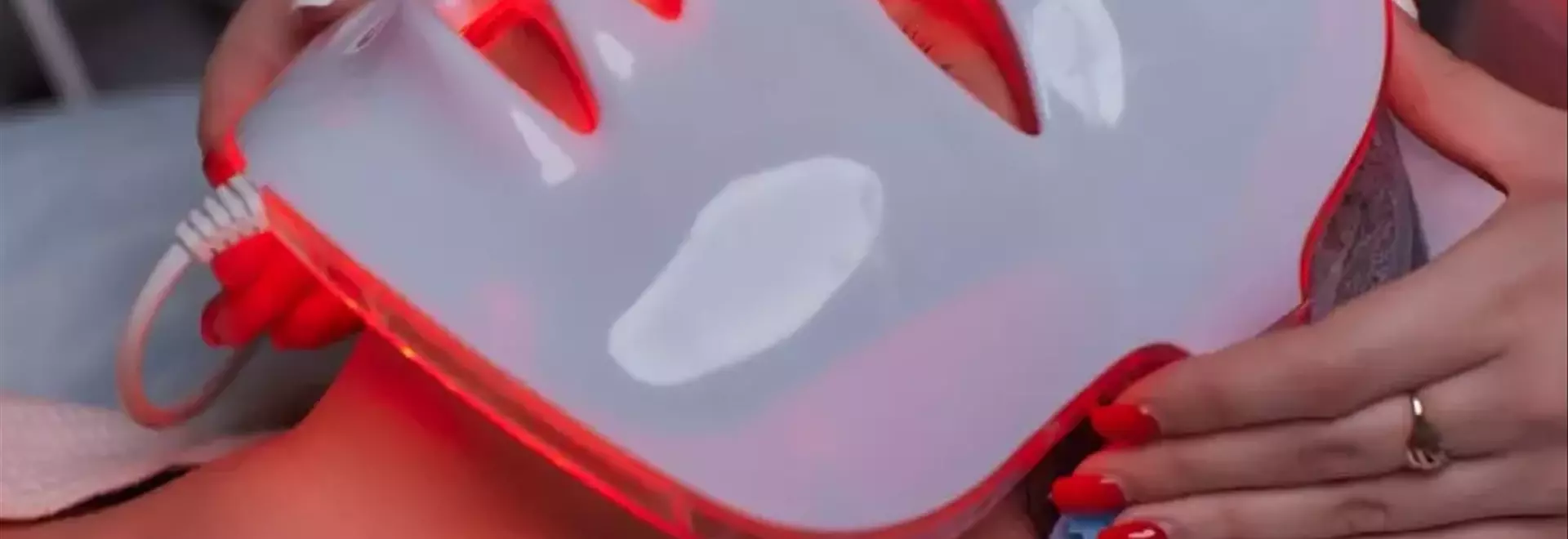 Le Maschere LED per il Viso: Innovazione e Benefici per la Pelle