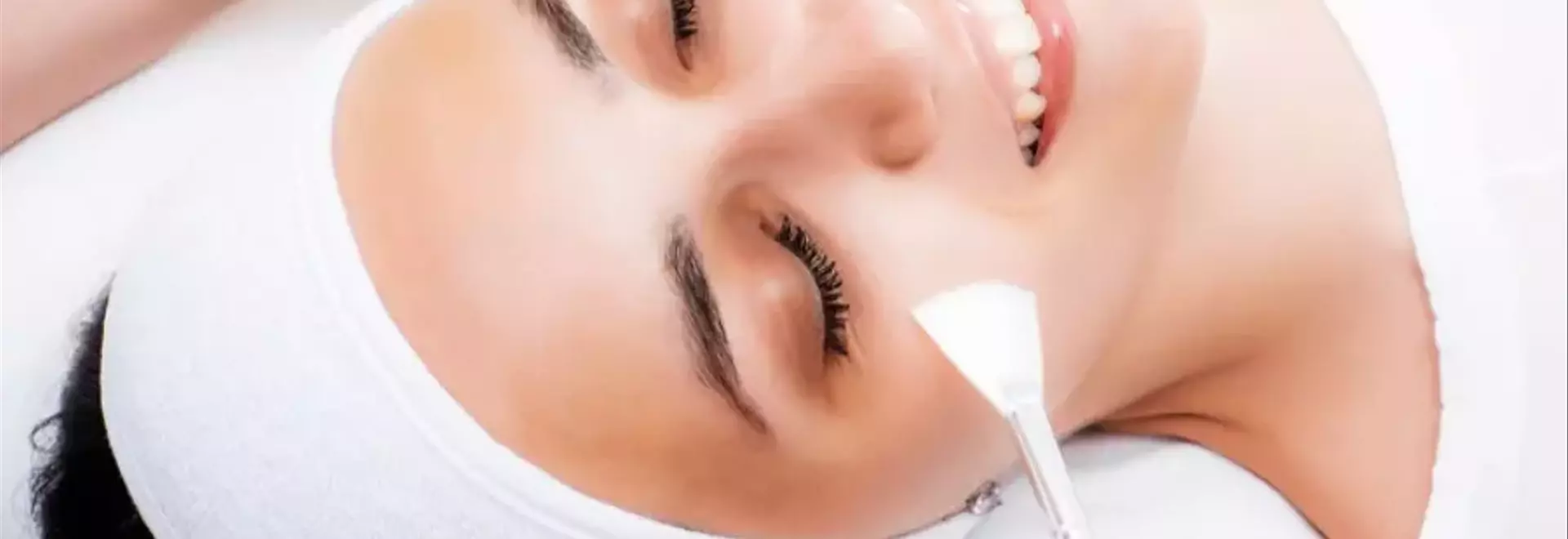 Acido Salicilico: Usi e Controindicazioni per una Pelle Sana