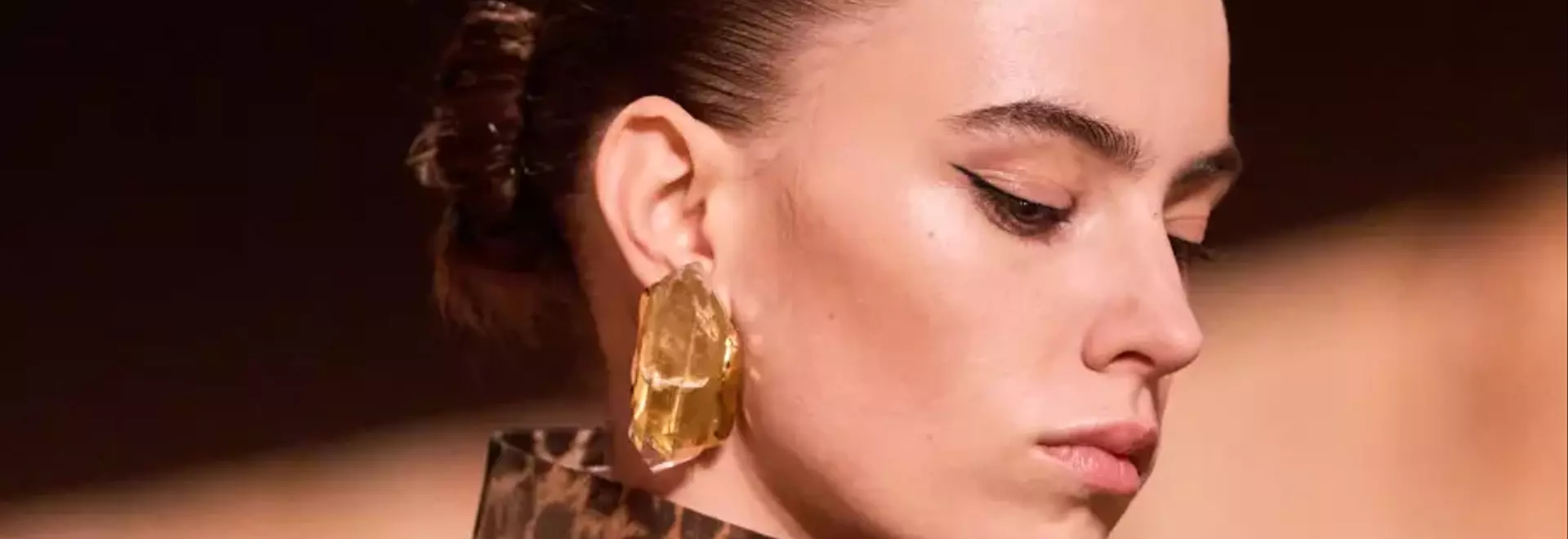 La Rivoluzione della Bellezza Funzionale: I Prodotti Ibridi Skincare-Make-up