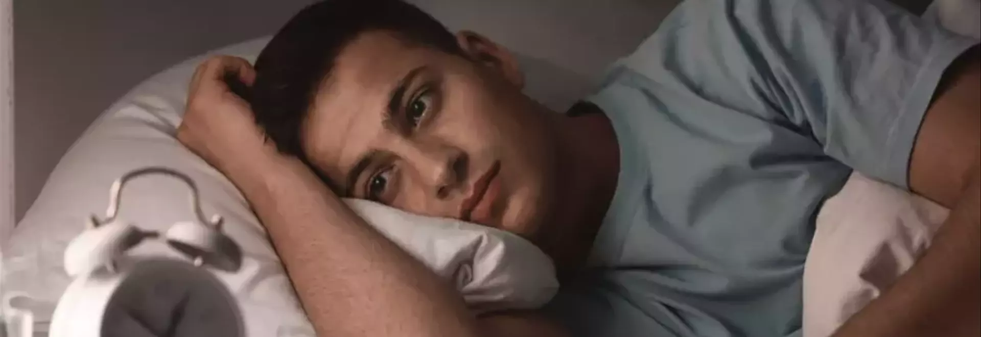 Gli Effetti Profondi di una Notte Insonne sul Corpo e sulla Mente