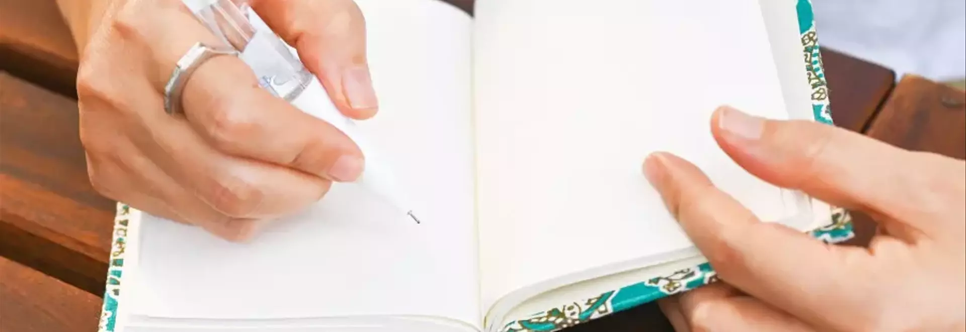 Sette Espressioni Efficaci per la Serenità Mentale: Il Tuo Kit di Primo Soccorso Emotivo