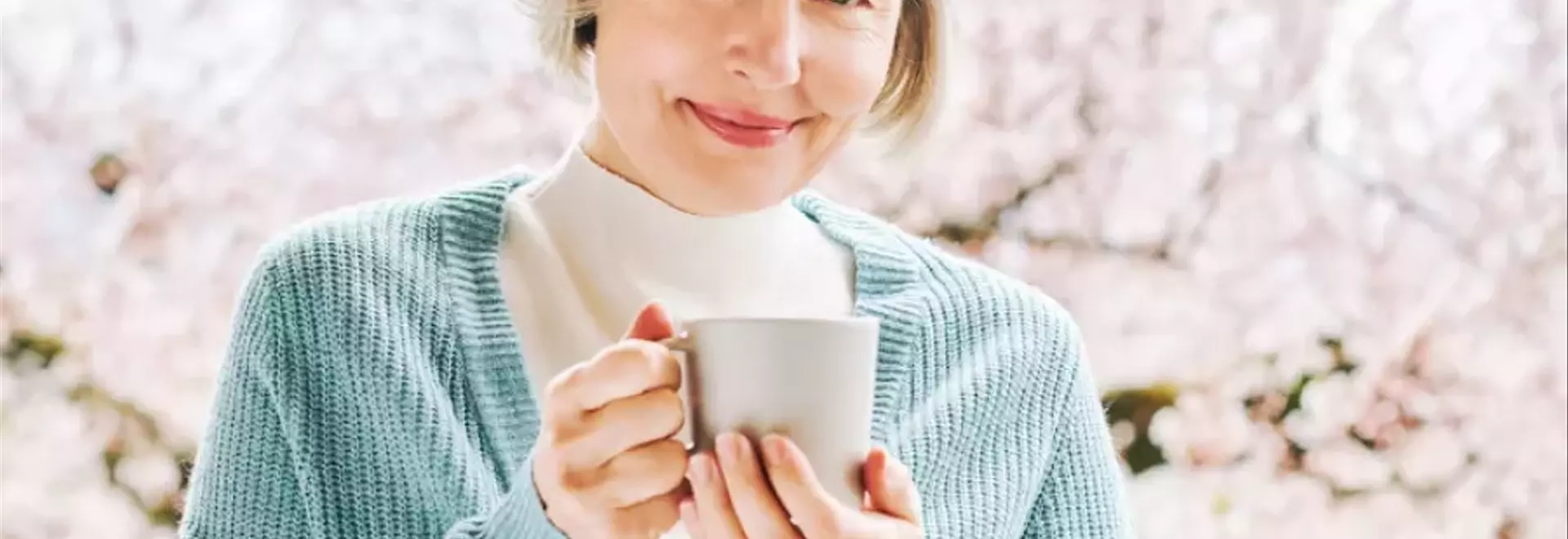 L'Arte della Cura di Sé Oltre i Cinquant'anni: Un Percorso Completo per il Benessere Femminile