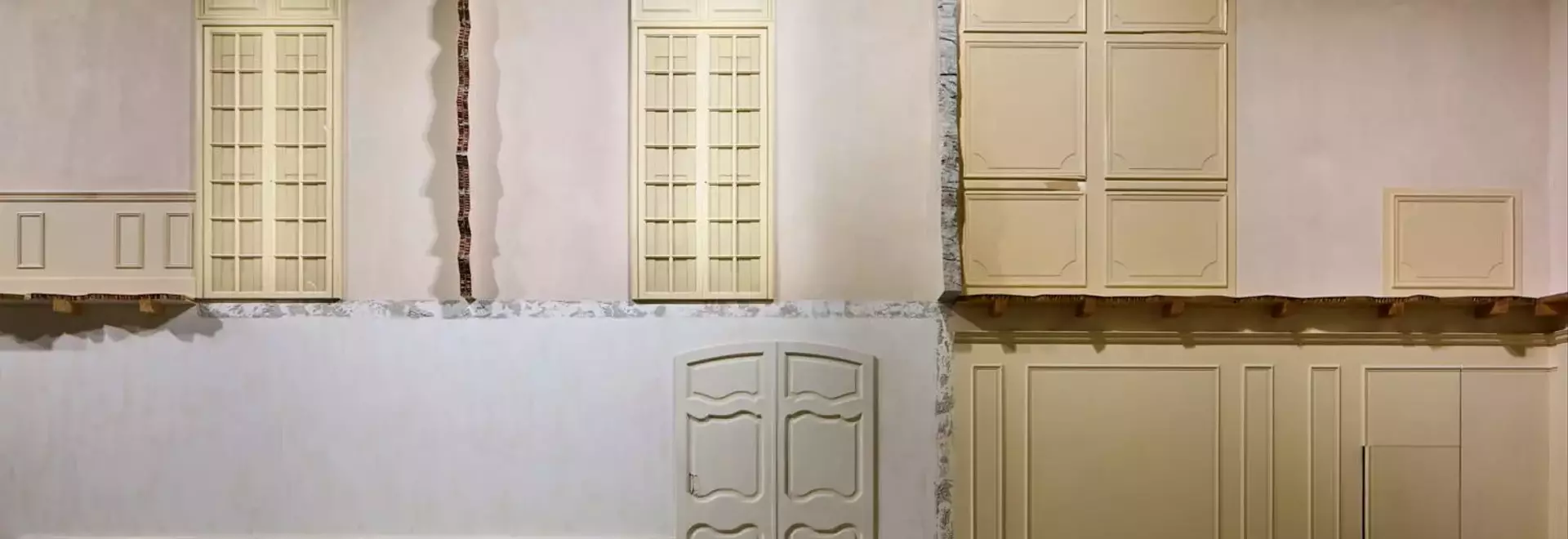 Gli scenari più suggestivi delle sfilate maschili: da Prada a Louis Vuitton