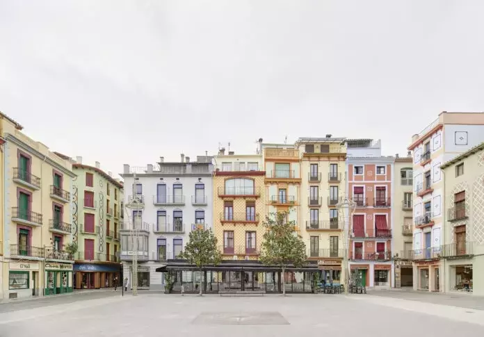 Rigenerazione Urbana: Il Progetto di Plaça Major a Olot