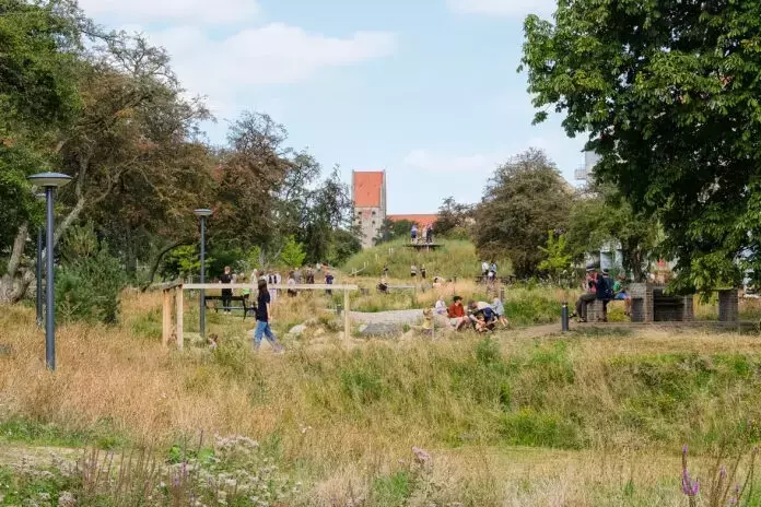 Grønningen-Bispeparken: Un Parco Climatico Innovativo a Copenaghen