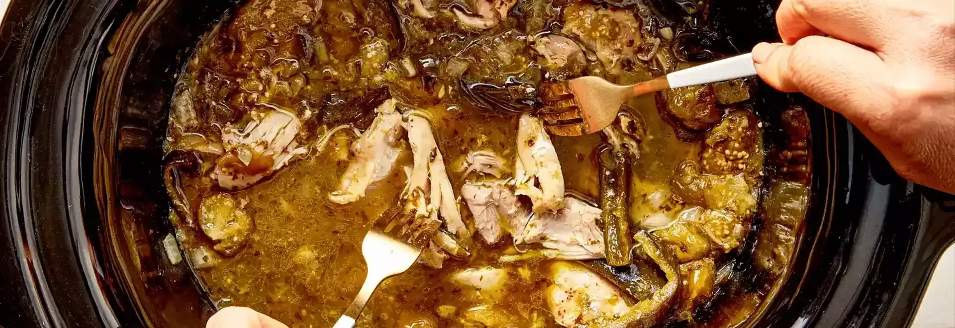 Mastering the Slow Cooker: Delicious Recipes for Every Palate