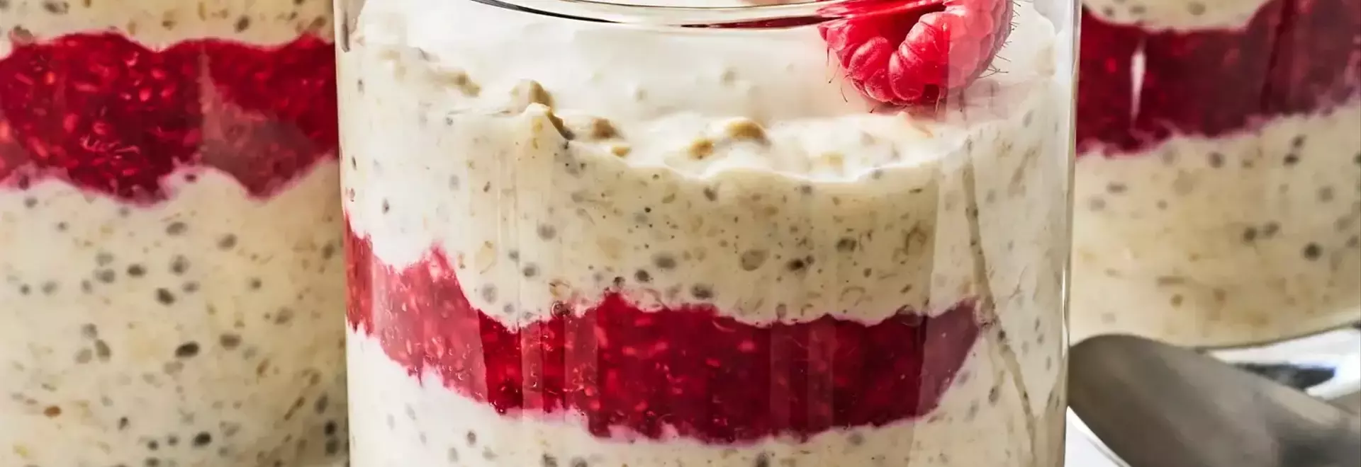 Delectable Raspberry-Lemon Cheesecake Overnight Oats: A Wholesome Breakfast Treat