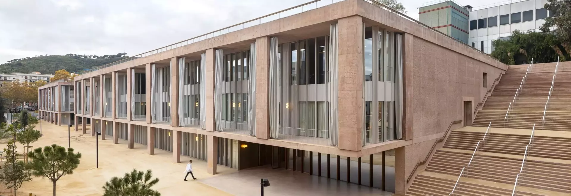 Riqualificazione del Campus Ospedaliero Vall d'Hebron: Un Nuovo Modello di Cura e Ricerca