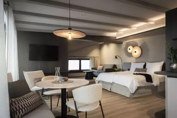 Rinnovamento del Nutzhof a Merano: Fusione di Design Alpino e Mediterraneo