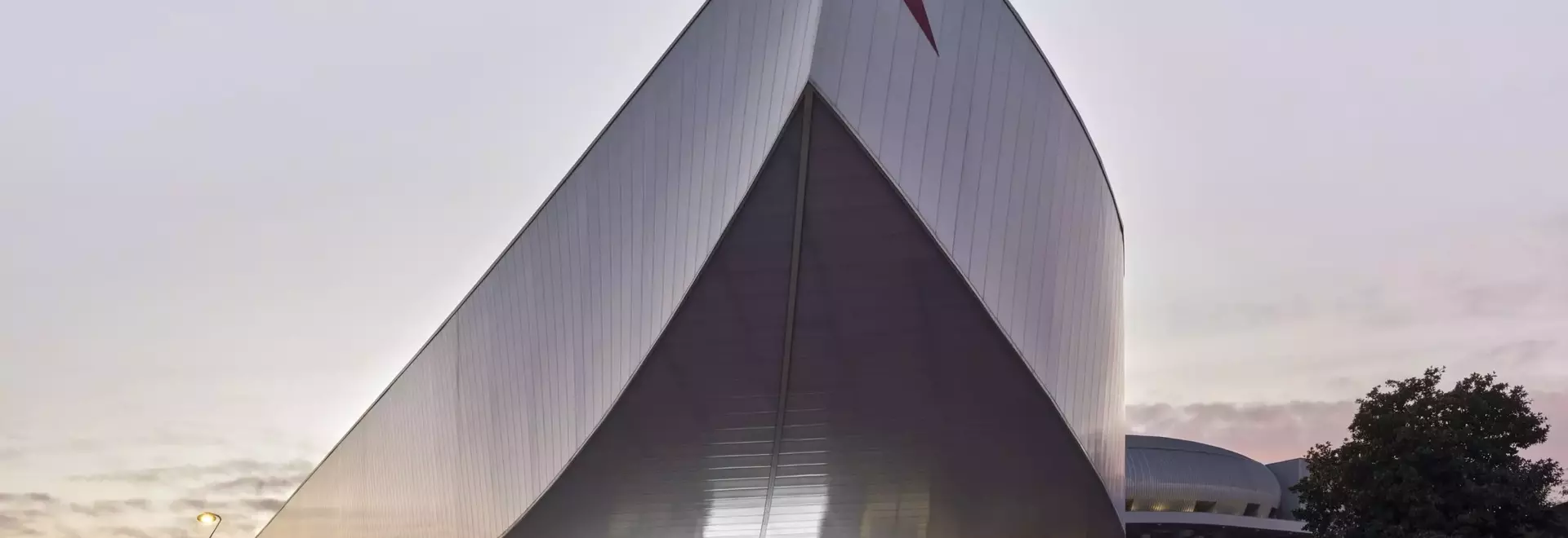 L'Eleganza Trasparente: La Golden Goose Arena di CityLife