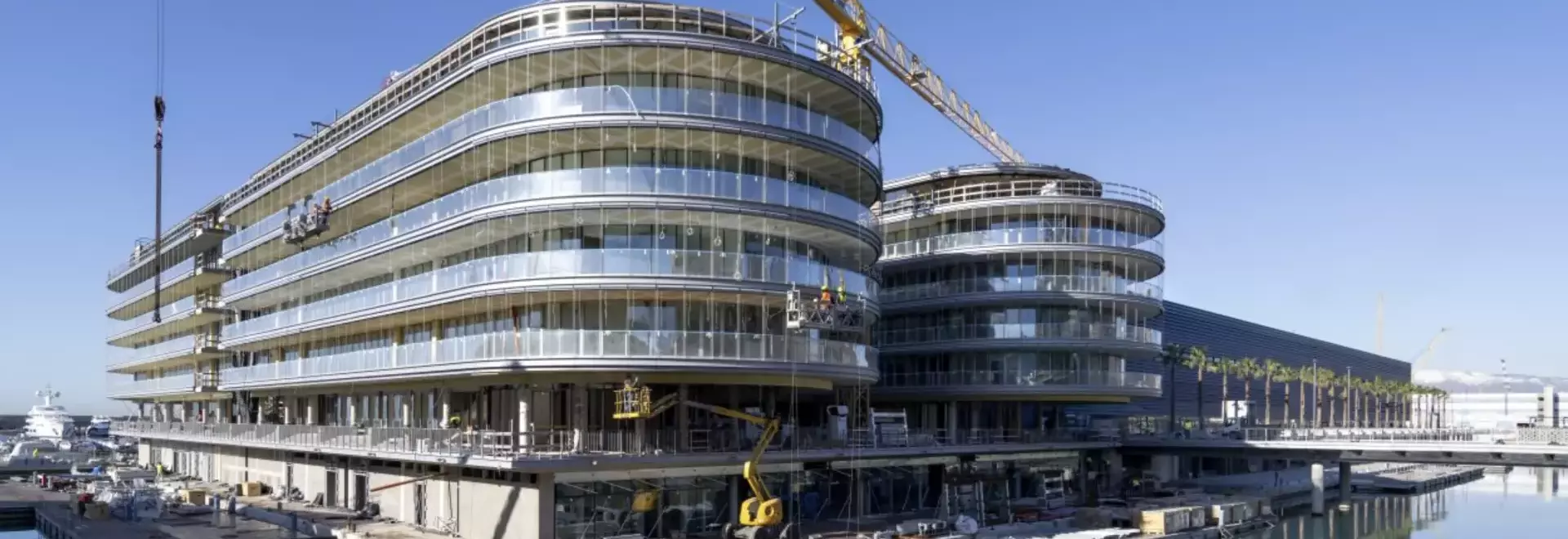 La Tecnologia Fotocatalitica di Pureti Rivoluziona la Qualità dell'Aria a Genova