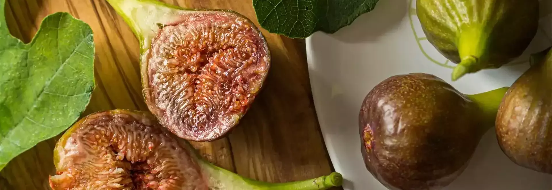 Unlocking the Culinary Potential of Fig Leaves: A Versatile Ingredient for Sweet and Savory Creations