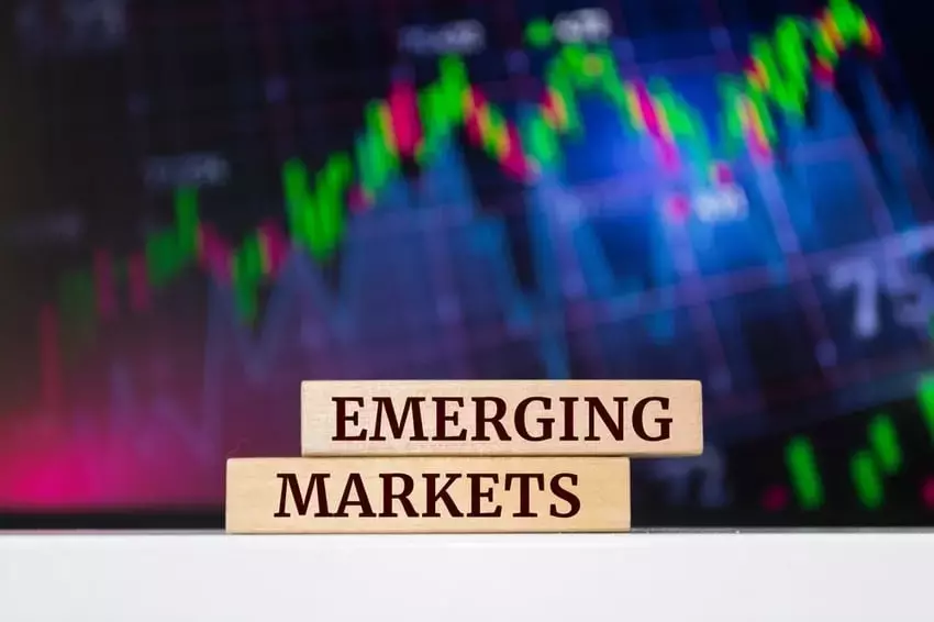 Emerging Markets Rally: Brazil Rises, India Falls Amid US-Iran Ceasefire