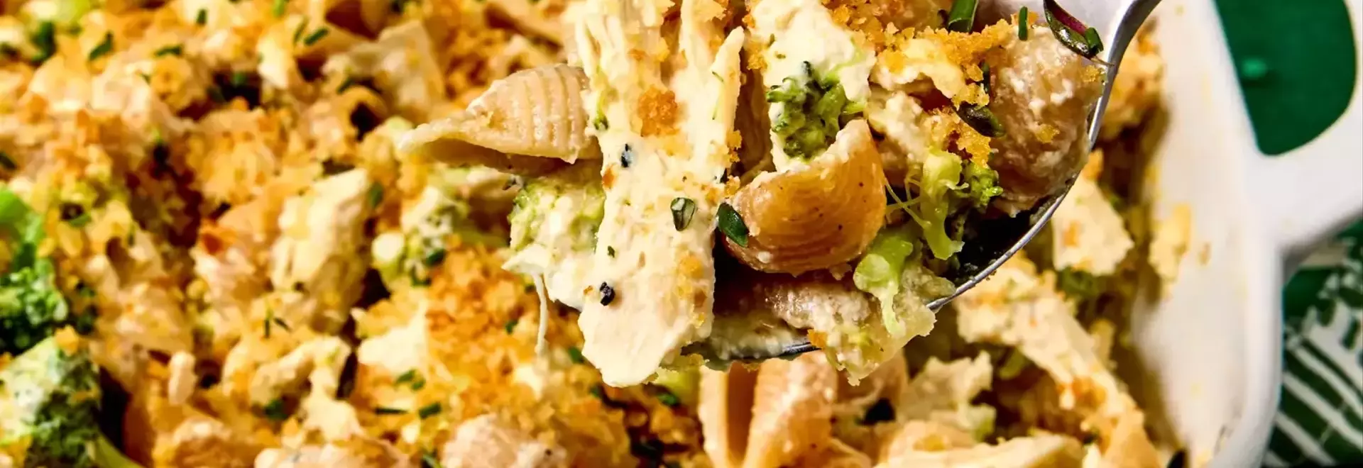 Delicious Honey-Mustard Chicken and Broccoli Bake: A Hearty and Healthy Meal