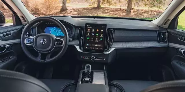 2026 Volvo XC90 B6 AWD Ultra: A Comprehensive Interior Overview
