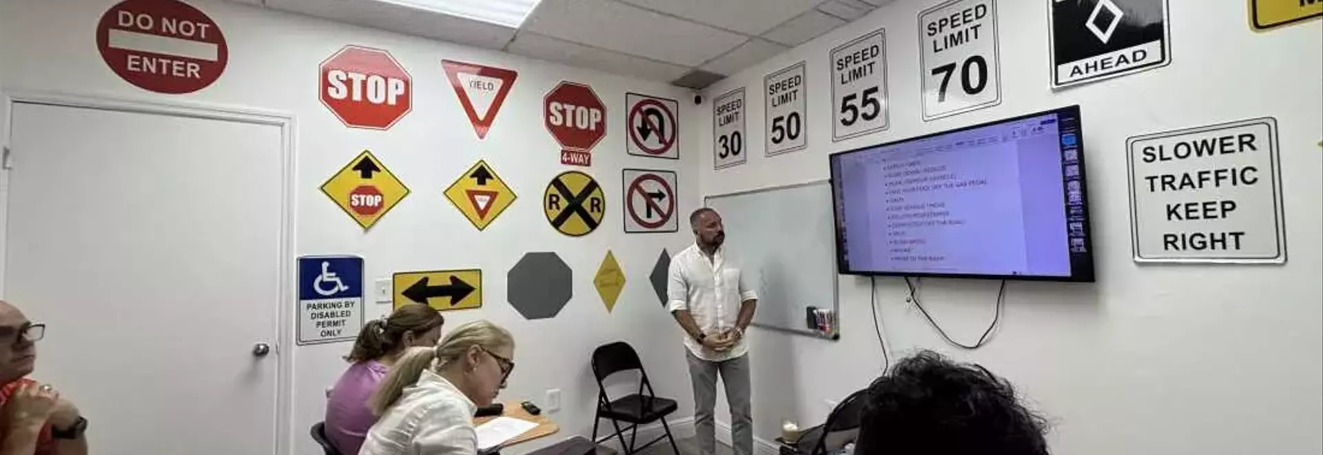 Florida's English-Only Driving Test: A New Hurdle for Spanish Speakers