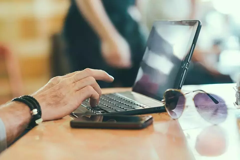 Sprinklr's AI Advancements and Market Position