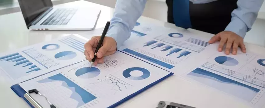 Airbnb's Competitive Edge in Hospitality: A Financial Deep Dive