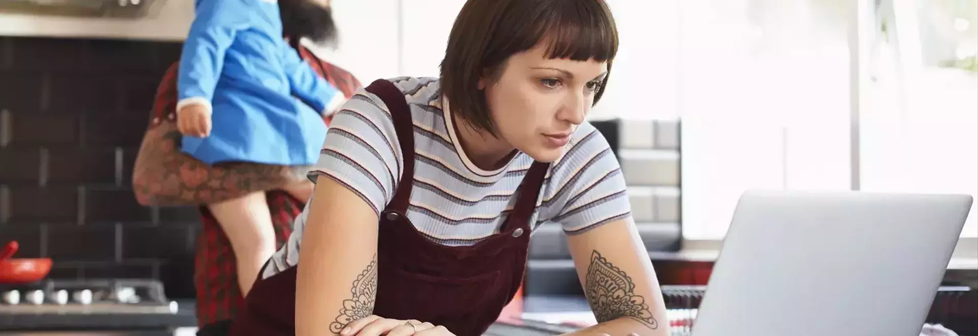 Understanding Tax Withholding: Refund vs. Monthly Income