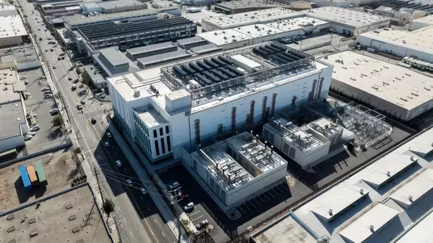 IREN's AI Cloud Ambitions: Navigating Dilution and Growth Prospects