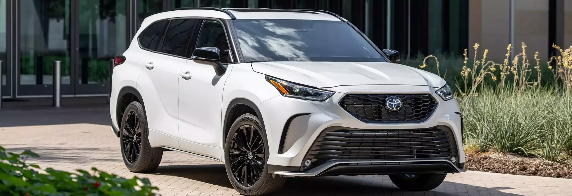 2026 Toyota Highlander: An In-depth Review of Performance, Features, and Value