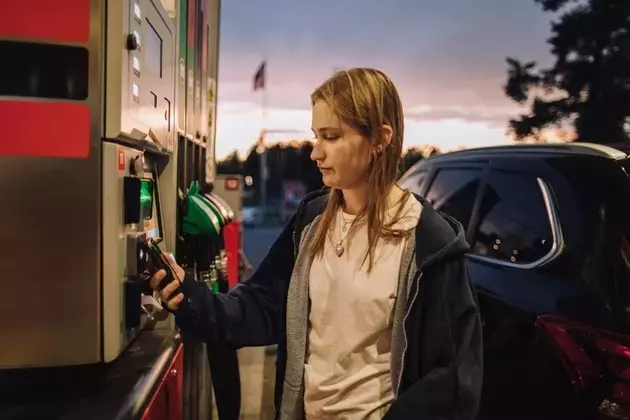 Consumer Spending Rises Amidst Surging Gas Prices