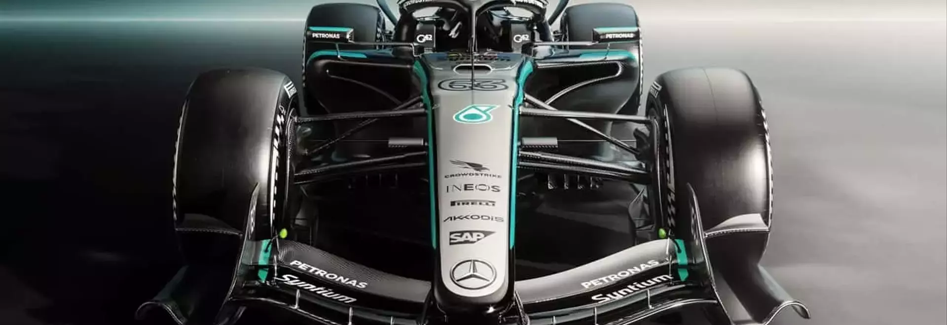 F1 Chief Criticizes Political Influence on Automotive Industry's EV Transition