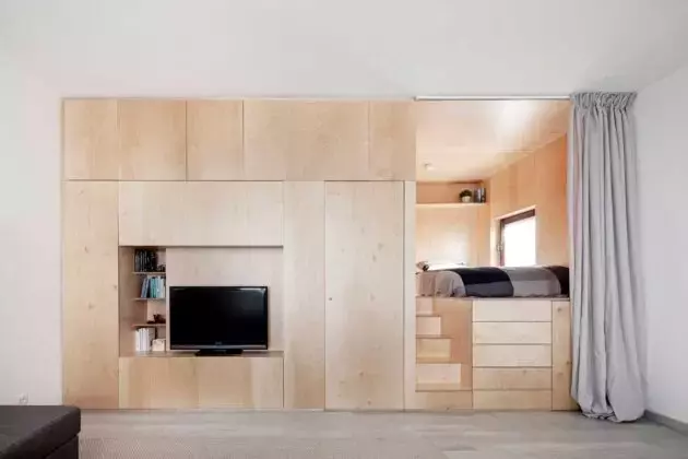 Soluzioni Salvaspazio: La "Macchina Abitativa" di Clab Architettura a Peschiera del Garda