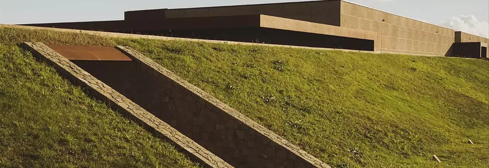 Cantina Lvnae: architettura e vino tra Liguria e Toscana