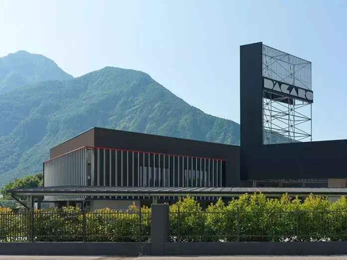 Riqualificazione dell'Autotrasporti D'Agaro ad Amaro: un'infrastruttura di lavoro moderna e sostenibile