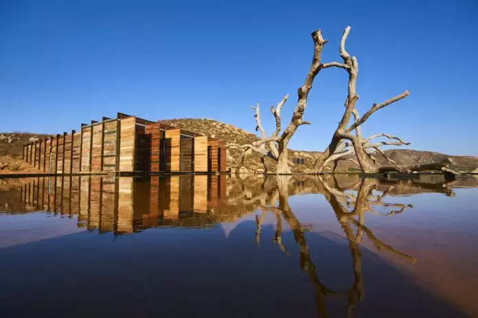 Bruma Winery: Architettura Sottrattiva e Mimetica nella Valle di Guadalupe
