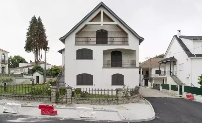 L'Archiviaggio: Portogallo, le Residenze e i Sogni dei Migranti